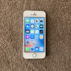 Apple iPhone 5S Unlocked  ( Hesperia Ca )