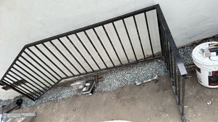 Handrail