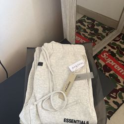 Essentials sweats 