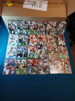 25 NFL Football Trading Cards
