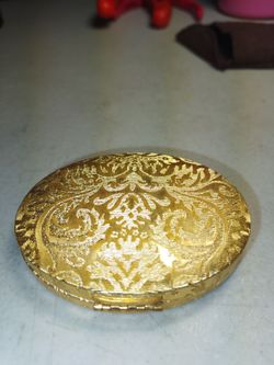 Vintage Avon compact
