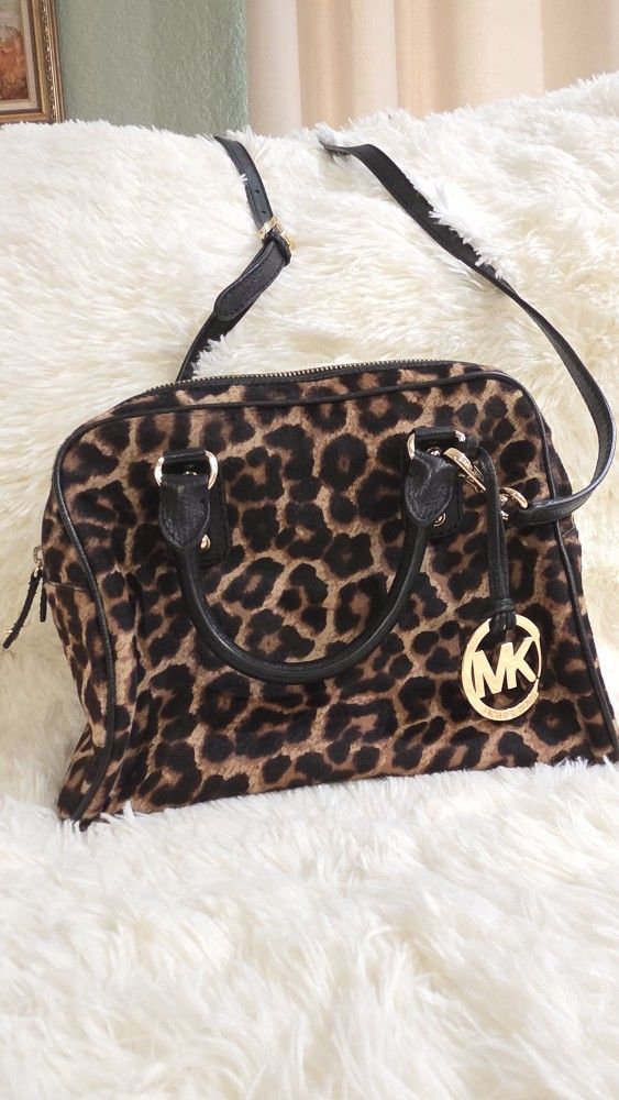 New Michael Kors Purse
