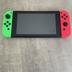 Nintendo Switch 
