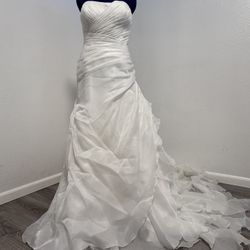 Brand New Strapless Pleated Ruffled Wedding Dress