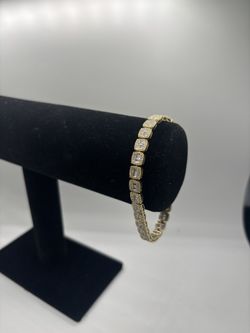 10 k Yellow Gold Natural Diamond Bracelet