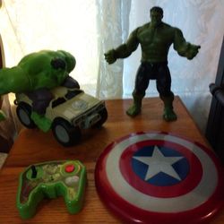 Avengers Lot Of Four Items Great Condition 