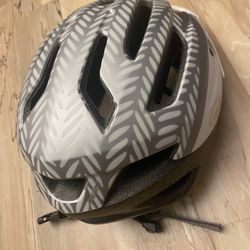 Lightly Used Bell Chicane Adult Bike Helmet 