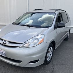 2010 Toyota Sienna