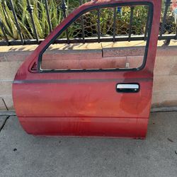 Toyota Pickup 4runner 89-95 Drivers Side Door