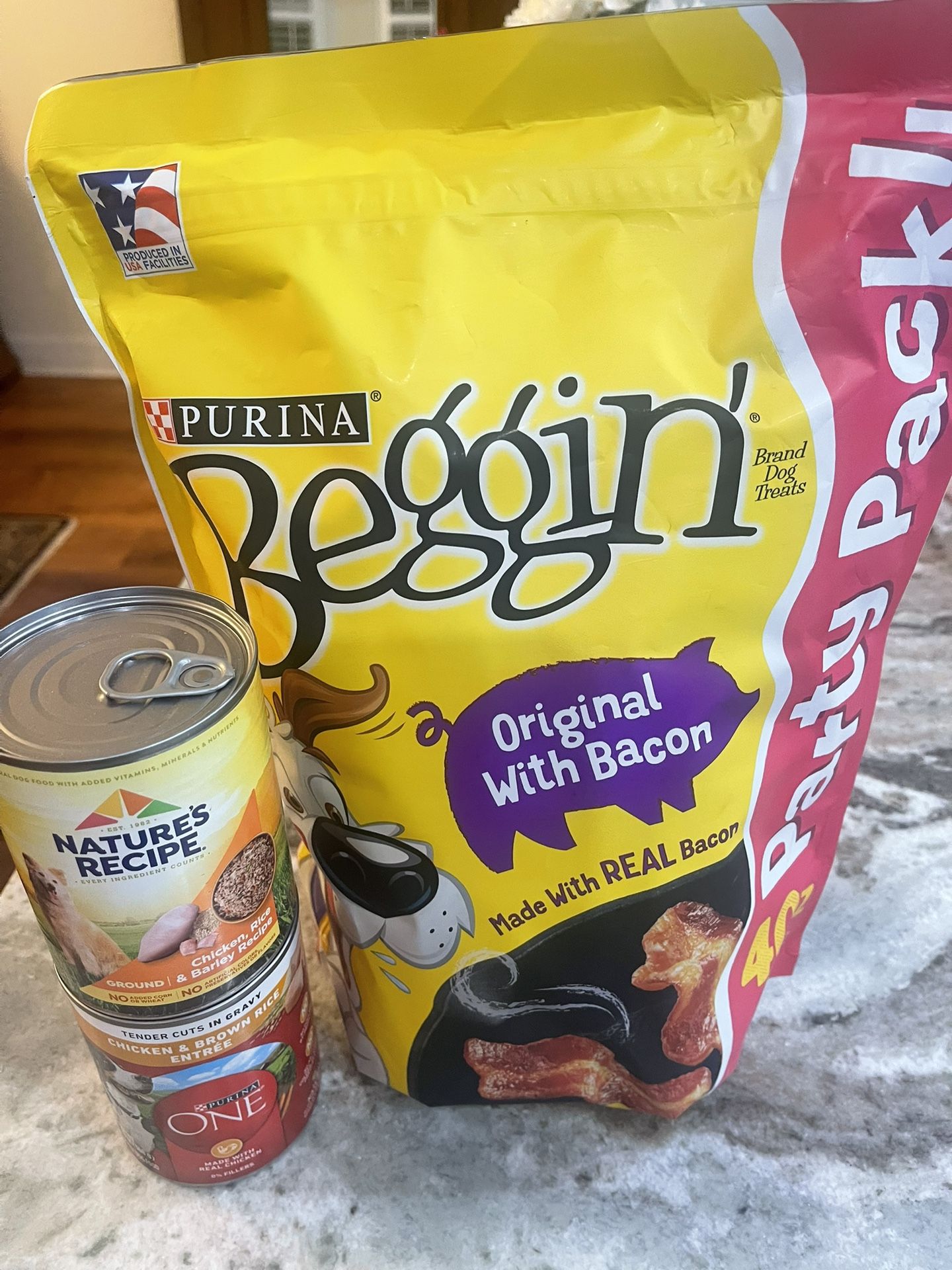 Beggin Purina Dog Treat 1.13 Kg Or 40 OZ With 2 Free Can Of Dog Food