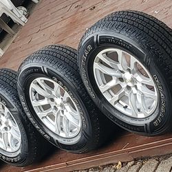 WHEELS CHEVYS ,GMC, 6x139.7 GOOD CONDITION 95 % TIRES GOODYEAR 2025