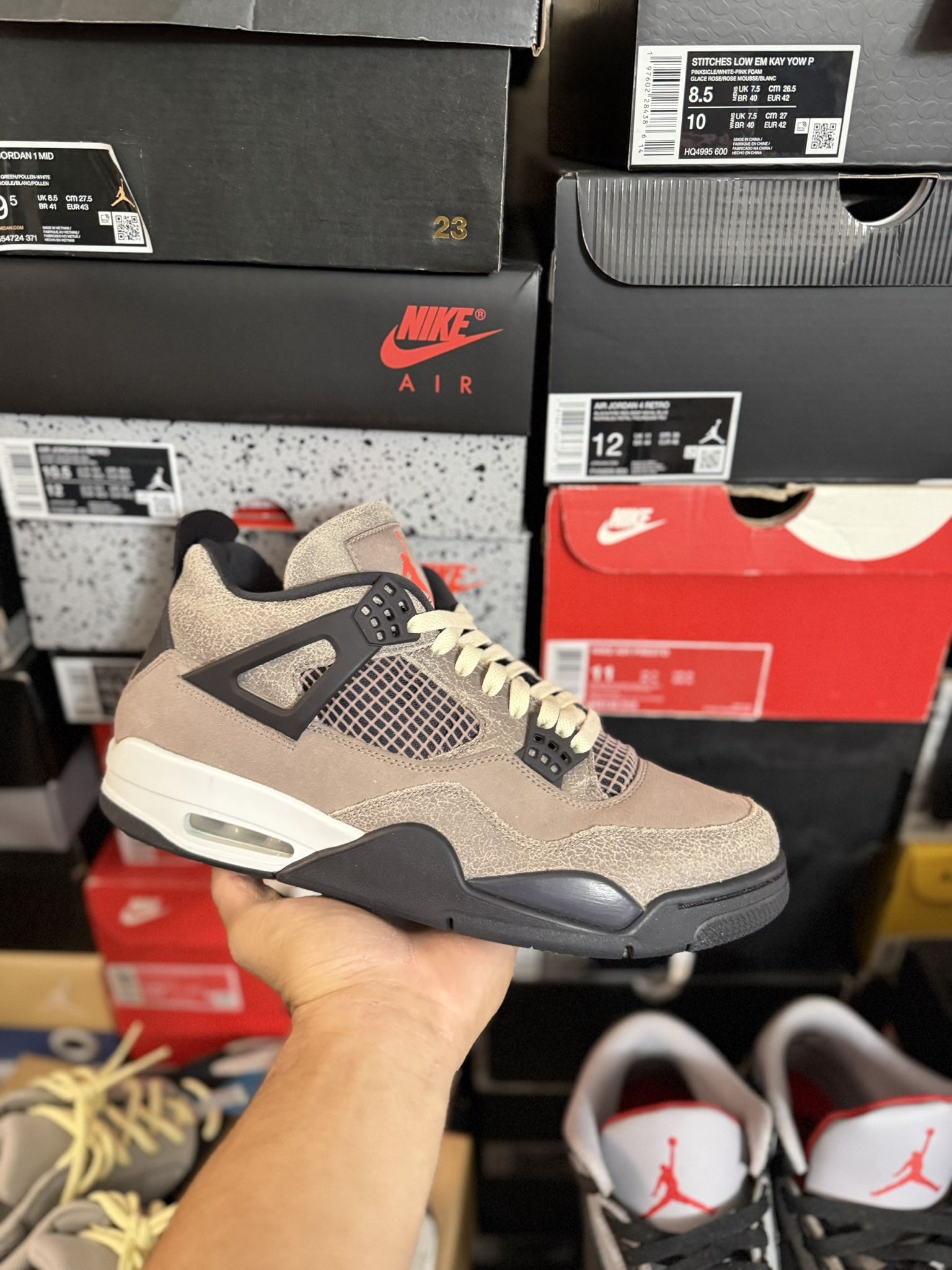 Jordan Taupe 4s size 11 VNDS 