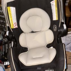 Graco Car seat With Base