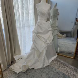 Casablanca Bridal 
