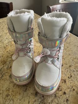 Girl Snow Boot Size 2
