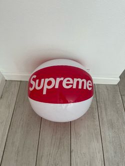 Supreme beach ball