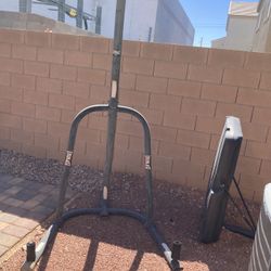 Everlast punching bag stand