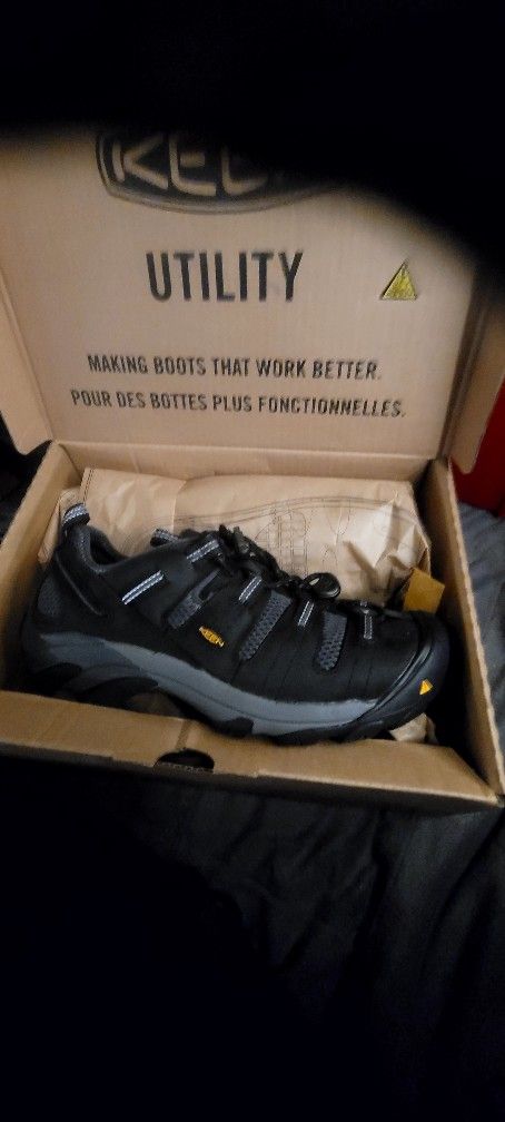 Keens 9.5 Steel Toe Men's Working Shoes
