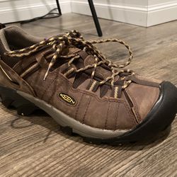 Mens Keen Hiking Shoes