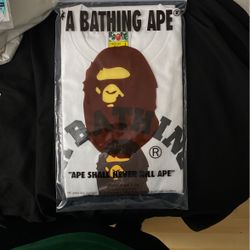 BAPE/ A Bathing Ape College Tee Shirt + BBC Face masks