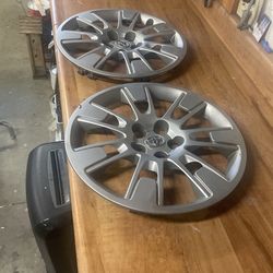 Toyota 16 ‘’ Wheel Cover. 