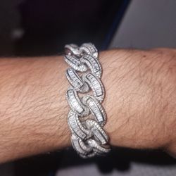 Moissanite Baguette Bracelet 
