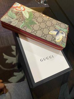 Gucci GG Supreme Tian Zip Around Wallet