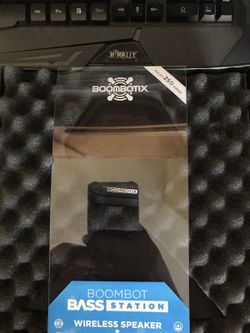 Boom Botix BlueTooth speaker with sub woofer