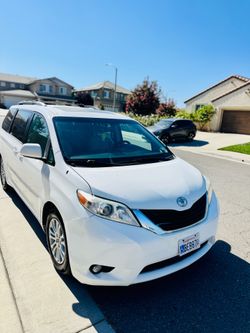 2014 Toyota Sienna