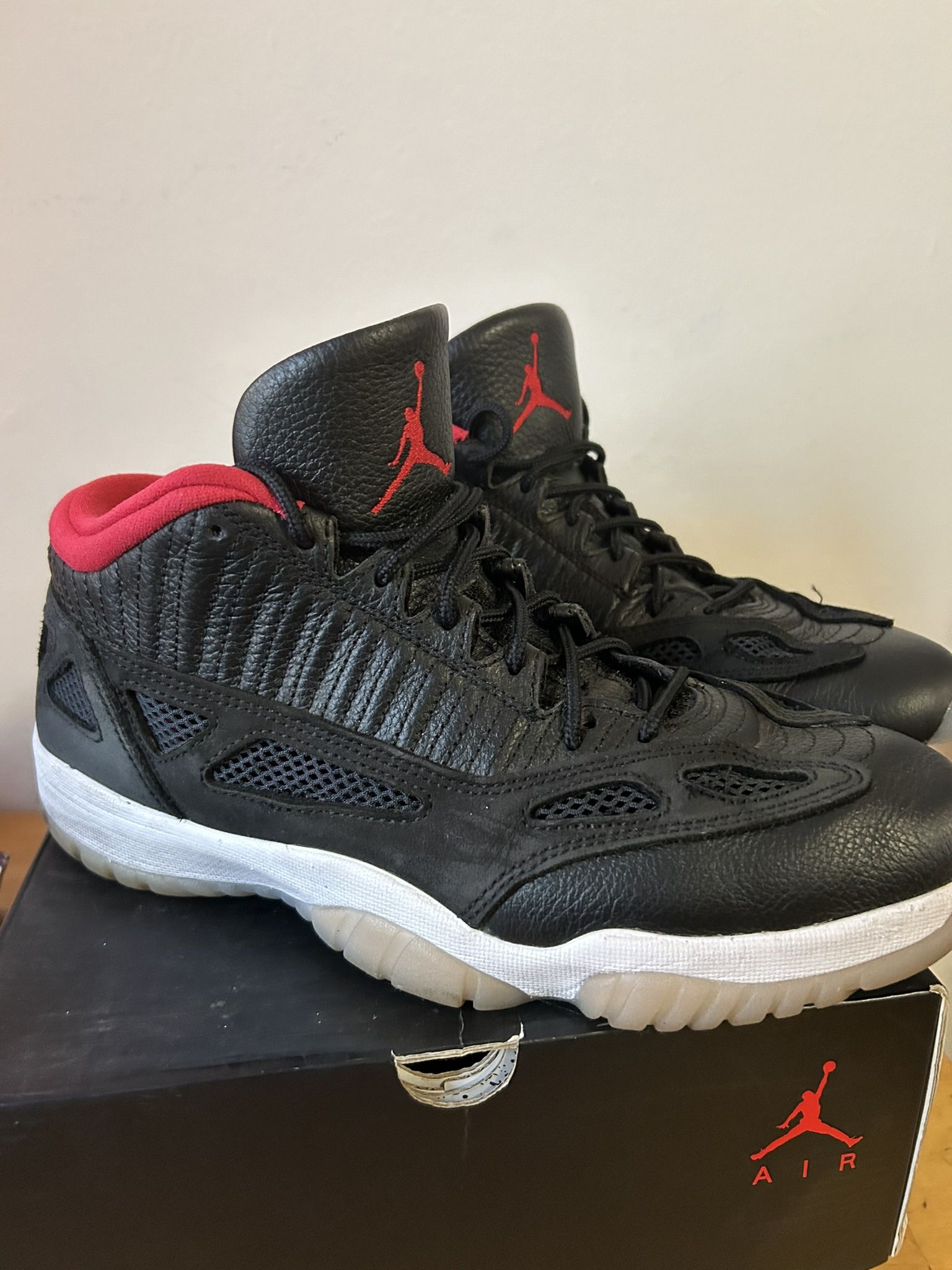 Jordan 11 Low