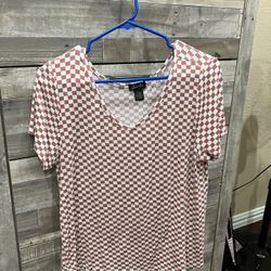 Cute Pink And White Checkered Shirt 