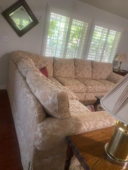 Sectional couch