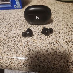 Beats Studio Buds