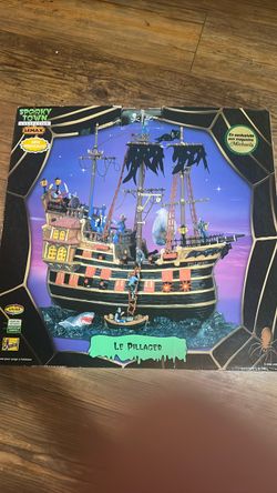 Lemax Spooky Town Le Pillager Pirate Ship