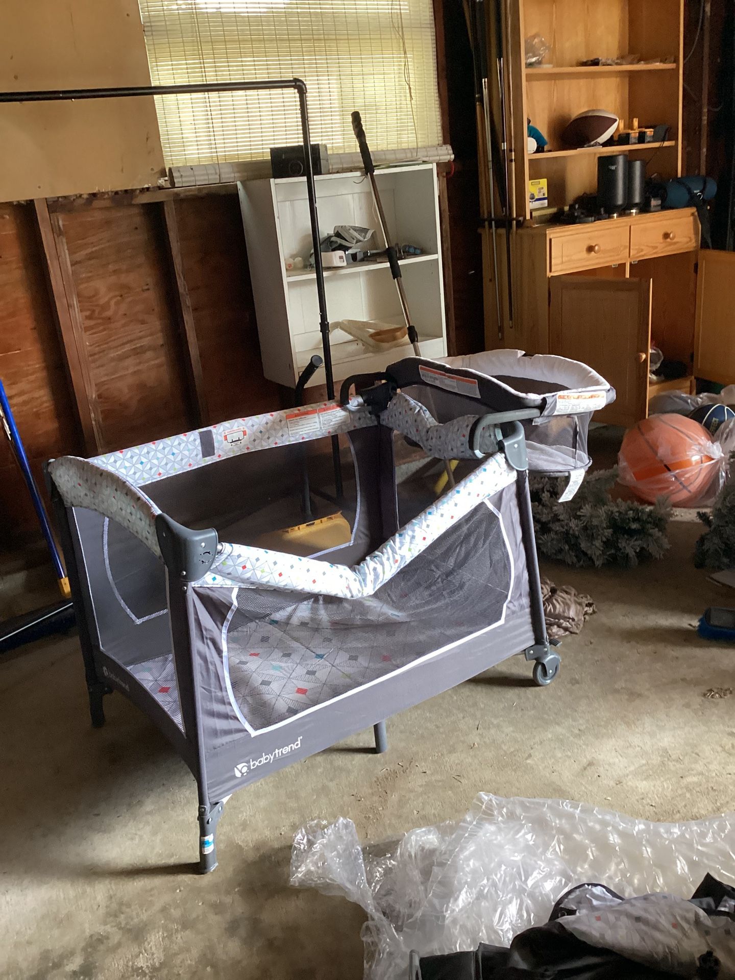 Baby Trend Play Pen