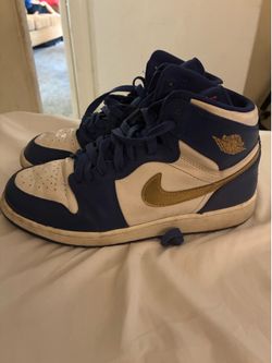 Air Jordan 1 Mid Hyper Royal Gold Size 6.5Y No Box