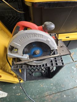 black and decker saw