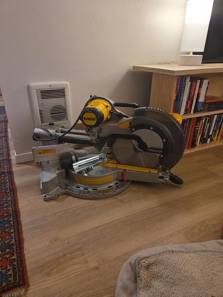 Dws780 12" Compound Miter Saw