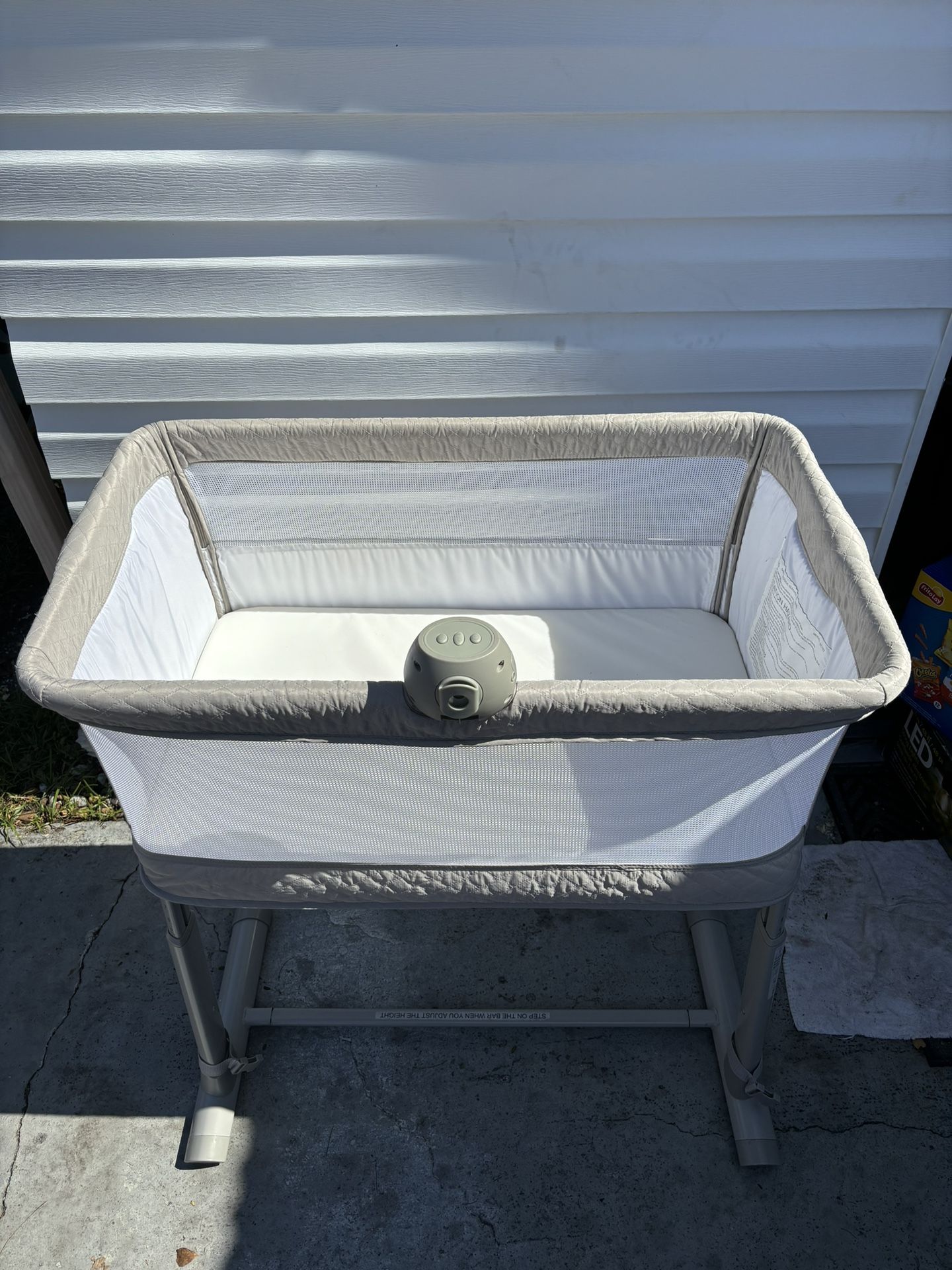 Baby crib