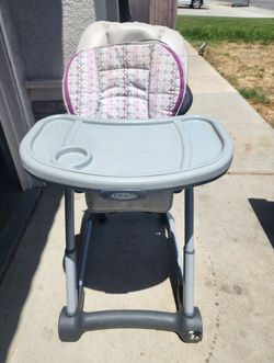 Graco Blossom 6-in-1 Convertible Highchair