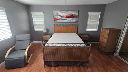 Basketweave Style Queen Bedroom Set