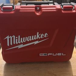 Milwaukee M18 Surge 1/4inch Hex Impact Kit