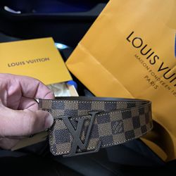 Louis Vuitton !! Brown Ebene Belt 100% Authentic for Sale in Peck Slip, NY  - OfferUp