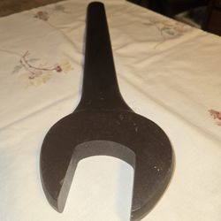 Massive Antique [1920s] Williams 2-3/16" / No. 13 Wrench