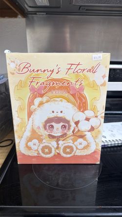 Yooki bunny floral fragments 400%