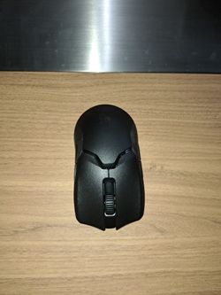 Razer Viper V2 Pro HyperSpeed Mouse
inalámbrico para juegos: LIKE NEW
