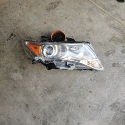 Headlight Toyota Venza 
