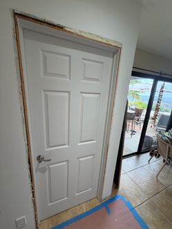 White 6-Panel Interior Door with Lever Handle