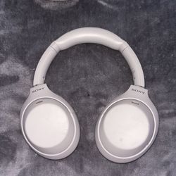 Xm4 headphones