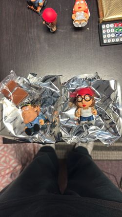 Kidrobot family guy series 2, cop Joe, and prisonbreak meg